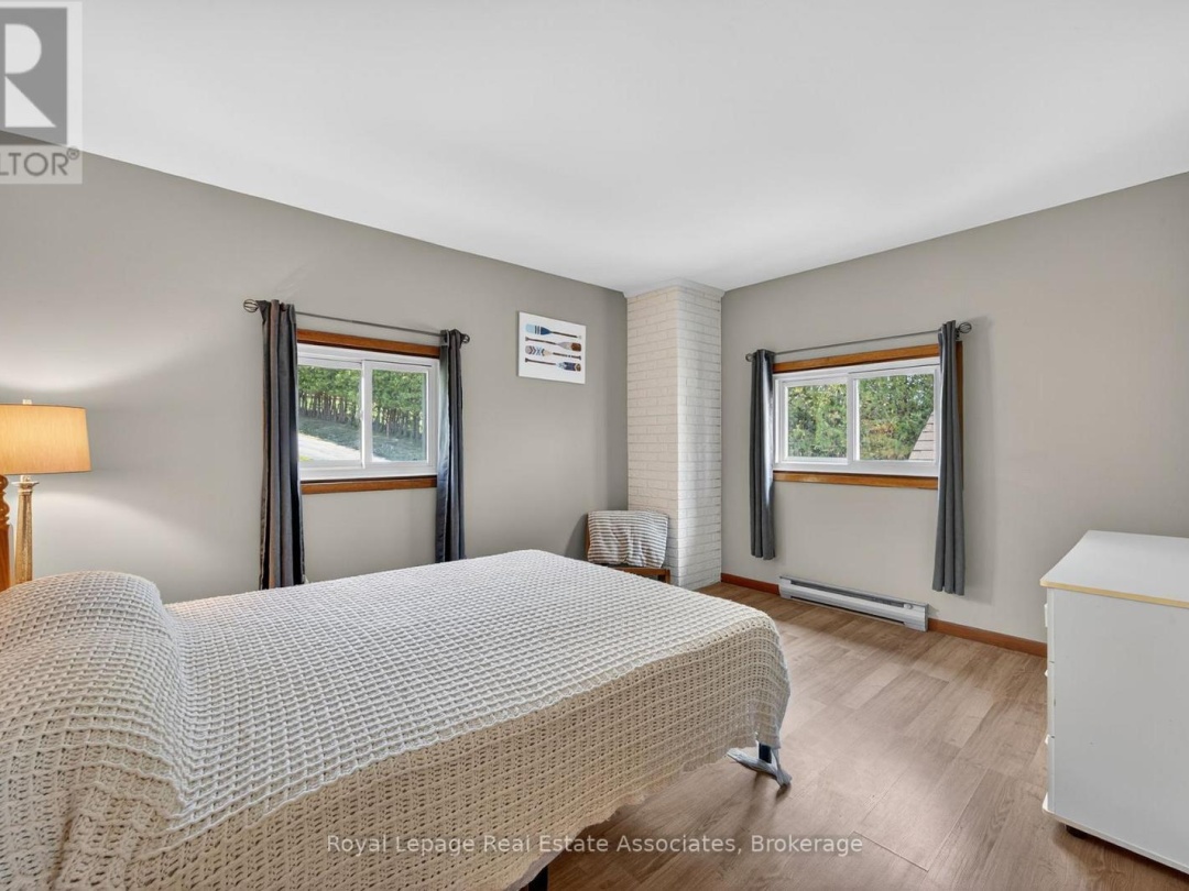 389 FALCON ROAD, Lake Vernon