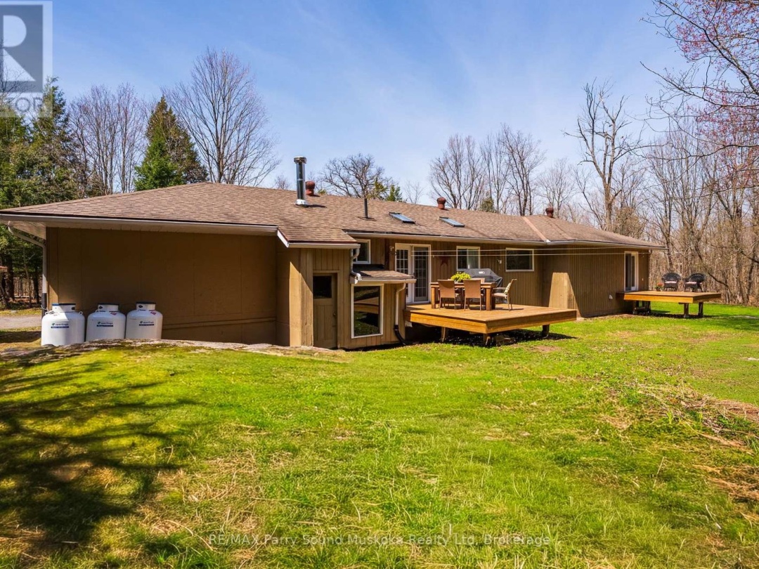 31 LAKE FOREST DRIVE, McDougall