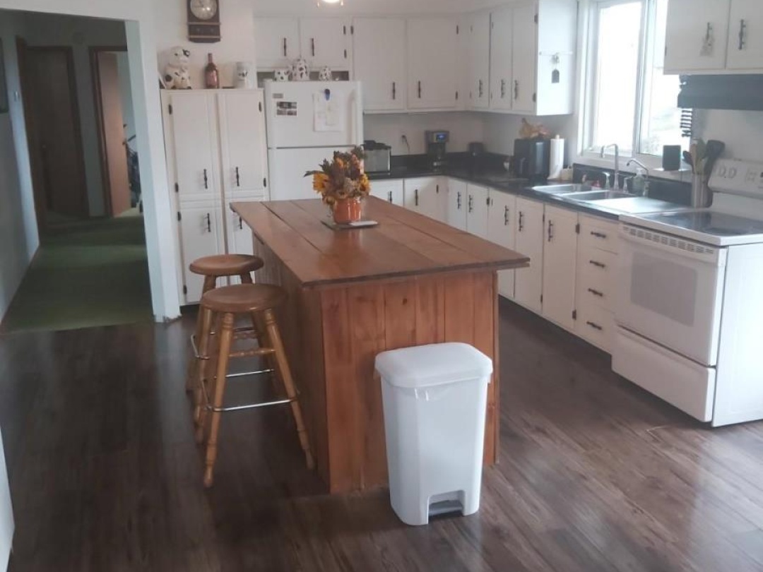940 PORTAGE ROAD, 