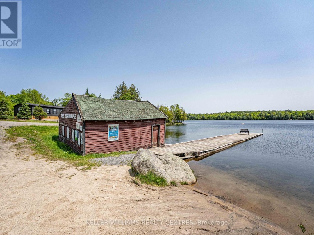 #38 LAKERIDGE - 1047 BONNIE LAKE CAMP ROAD, Bracebridge (Macaulay)