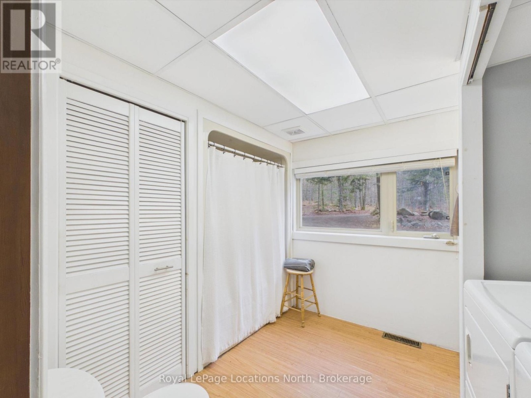 1027 SCOTT LANE, Oxbow Lake