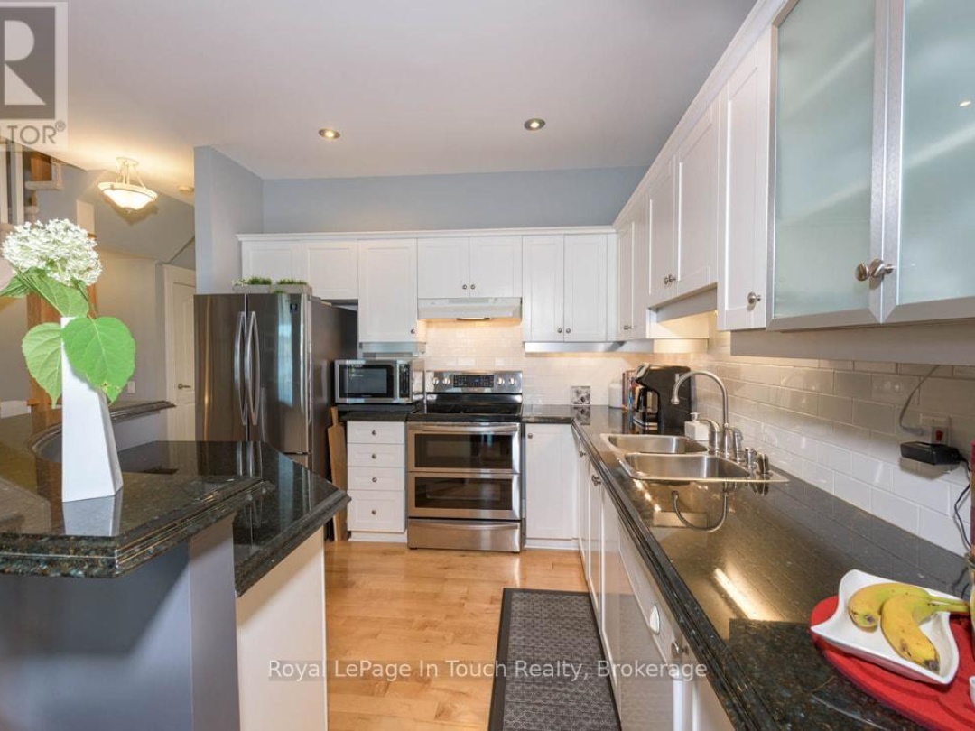 102 WYCLIFFE COVE, Georgian Bay