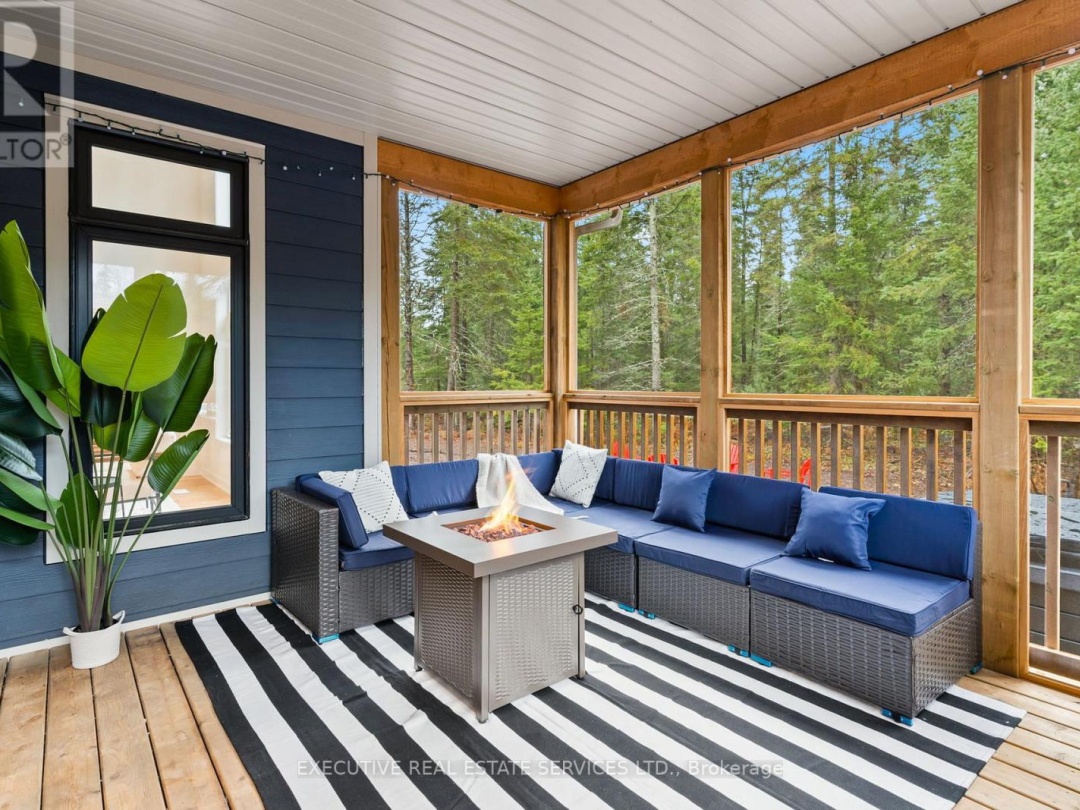 1049 GREENSVIEW DRIVE, Lake of Bays (Franklin)