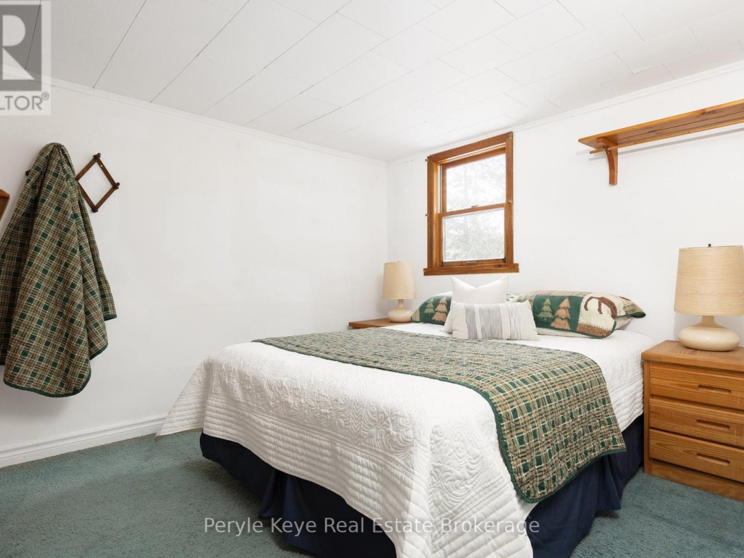 2391 LIMBERLOST ROAD, Dotty Lake