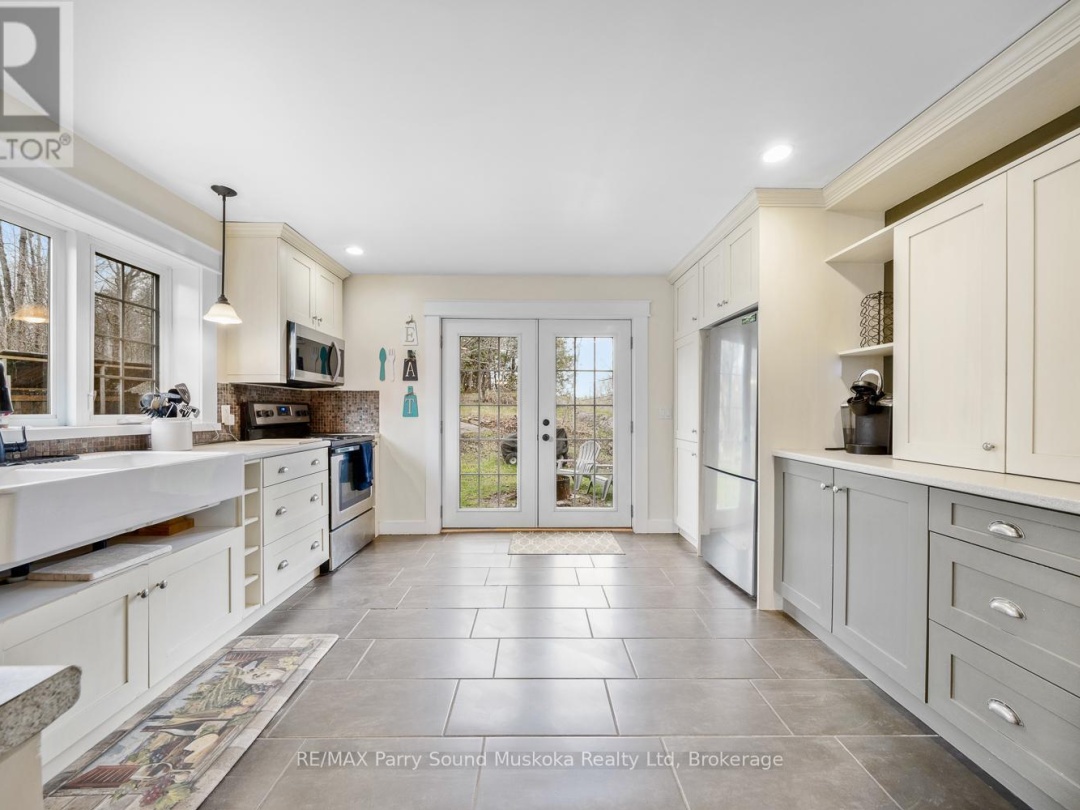 569 HURDVILLE ROAD, McKellar