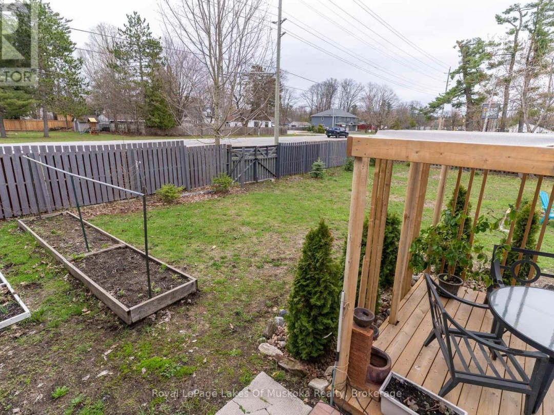 295 BISHOP STREET, Gravenhurst (Muskoka (S))