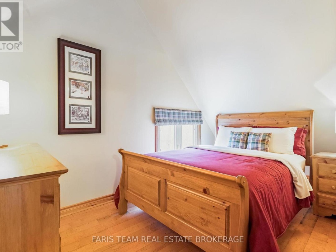 46 HURONWOODS DRIVE, Oro-Medonte (Sugarbush)