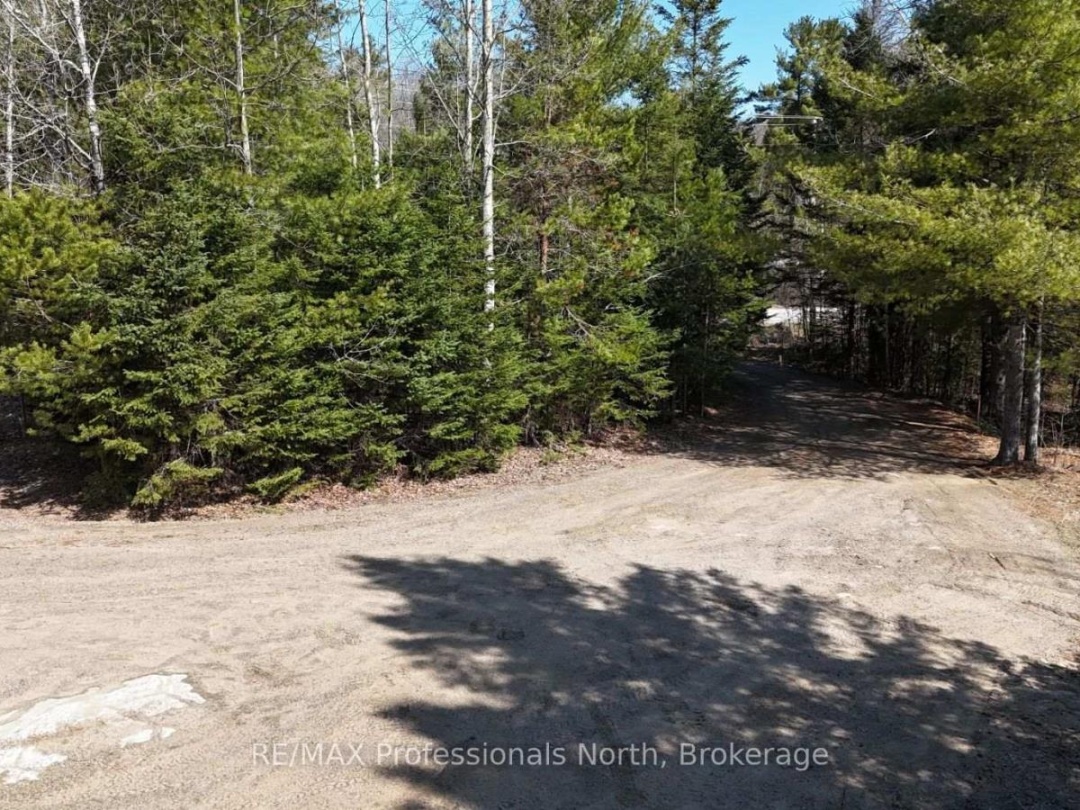 10916 HIGHWAY 503 HIGHWAY, Highlands East (Glamorgan)