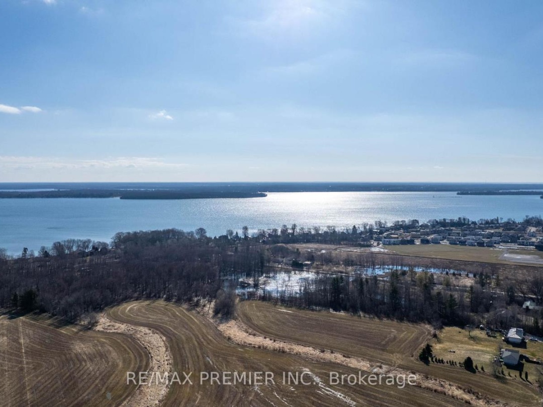 8665 HWY 11, Severn (West Shore)