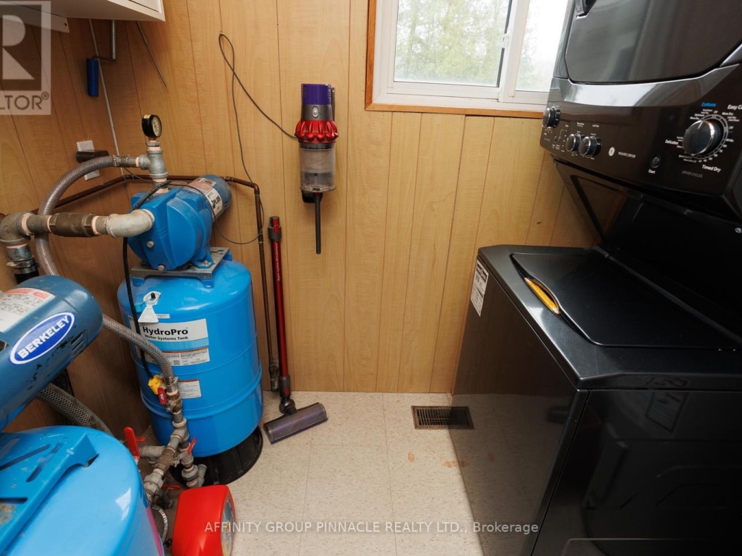 106 COLDSTREAM ROAD, Rosedale Lake