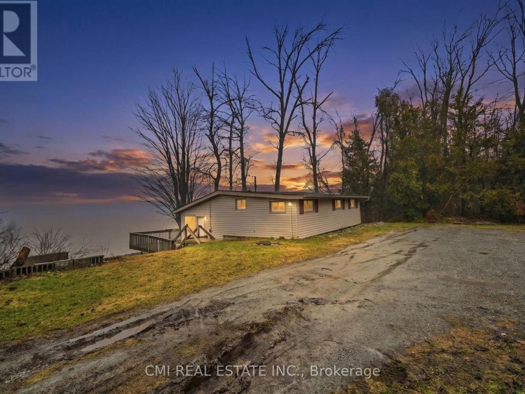 100 ALSOPS BEACH ROAD, Lake Simcoe