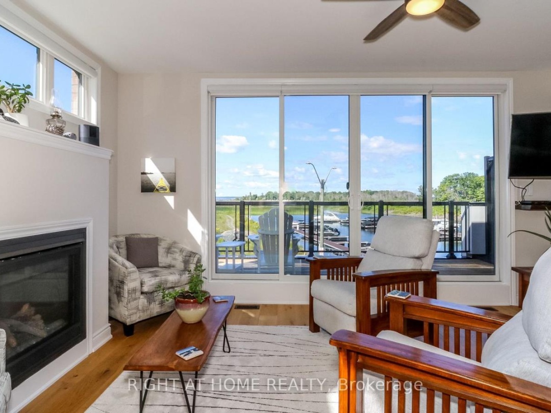 100 MARINA VILLAGE DRIVE, Georgian Bay