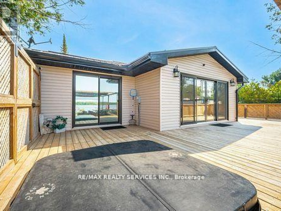 28 ELDONIA ROAD, Canal Lake