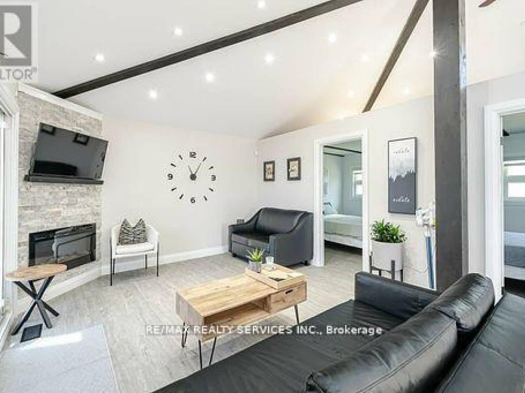 28 ELDONIA ROAD, Canal Lake