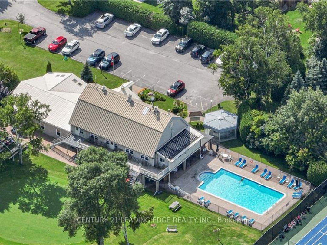 17 SANDLEWOOD TRAIL, Lake Simcoe