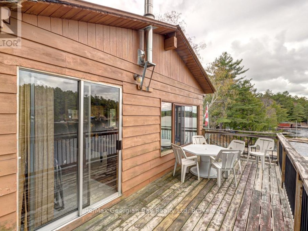 15SR405 SEVERN RIVER SHORE, Severn River