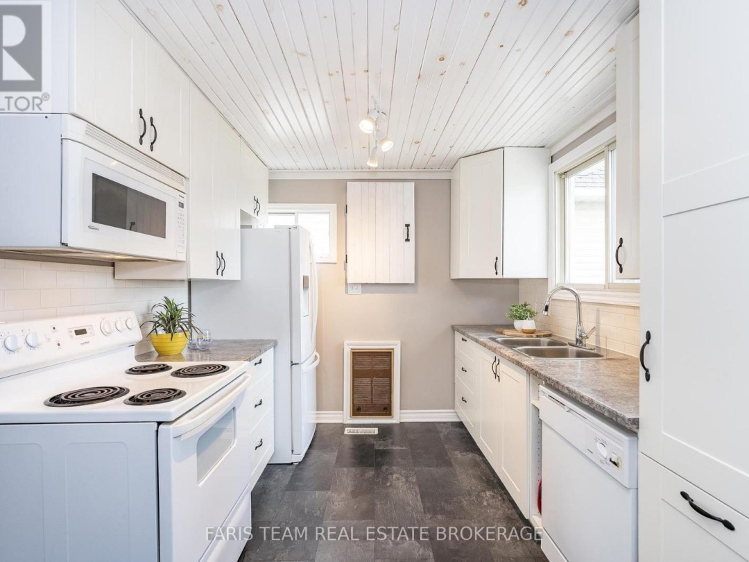 258 PATTERSON BOULEVARD, Georgian Bay