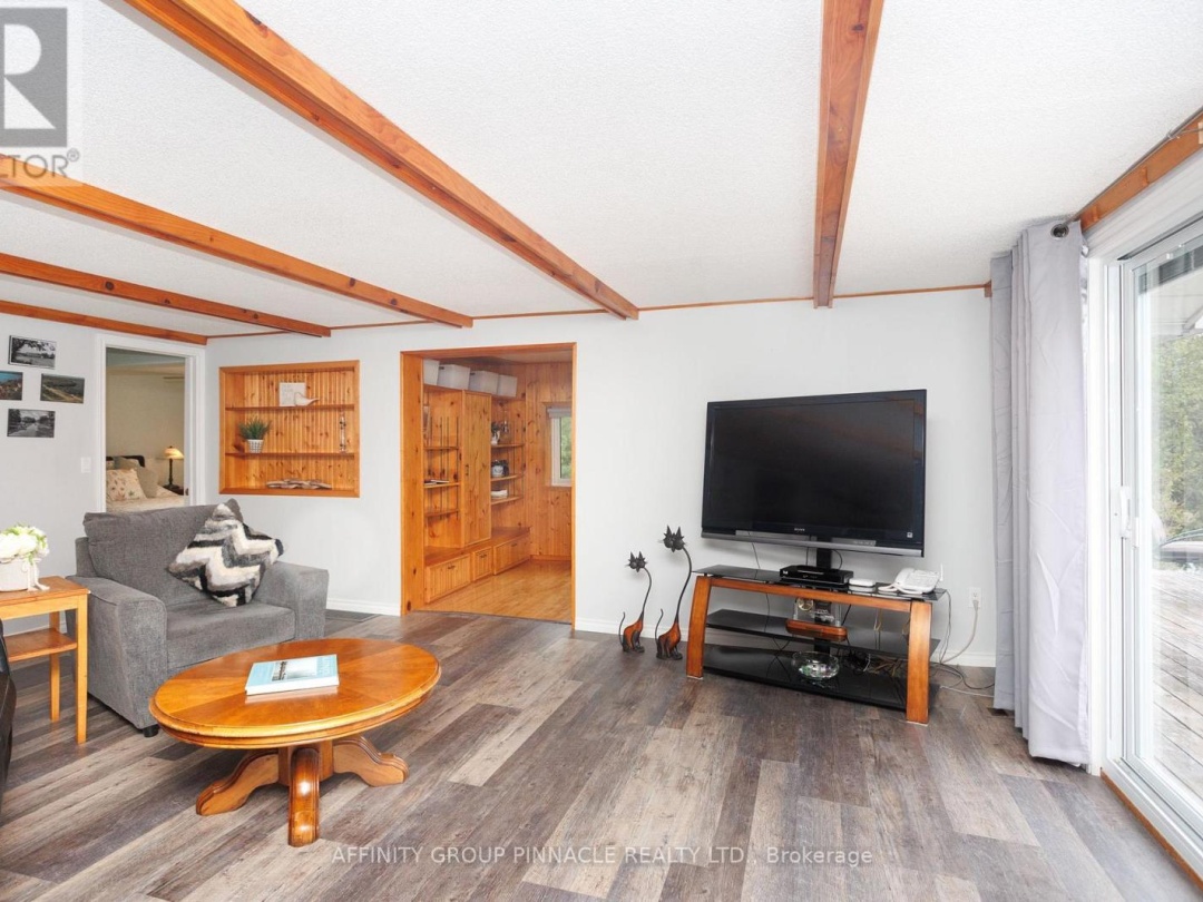 106 COLDSTREAM ROAD, Rosedale Lake