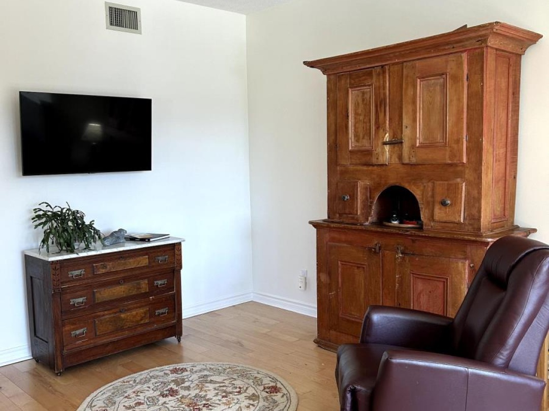 5 - 3421 GRANDVIEW FOREST DRIVE, 