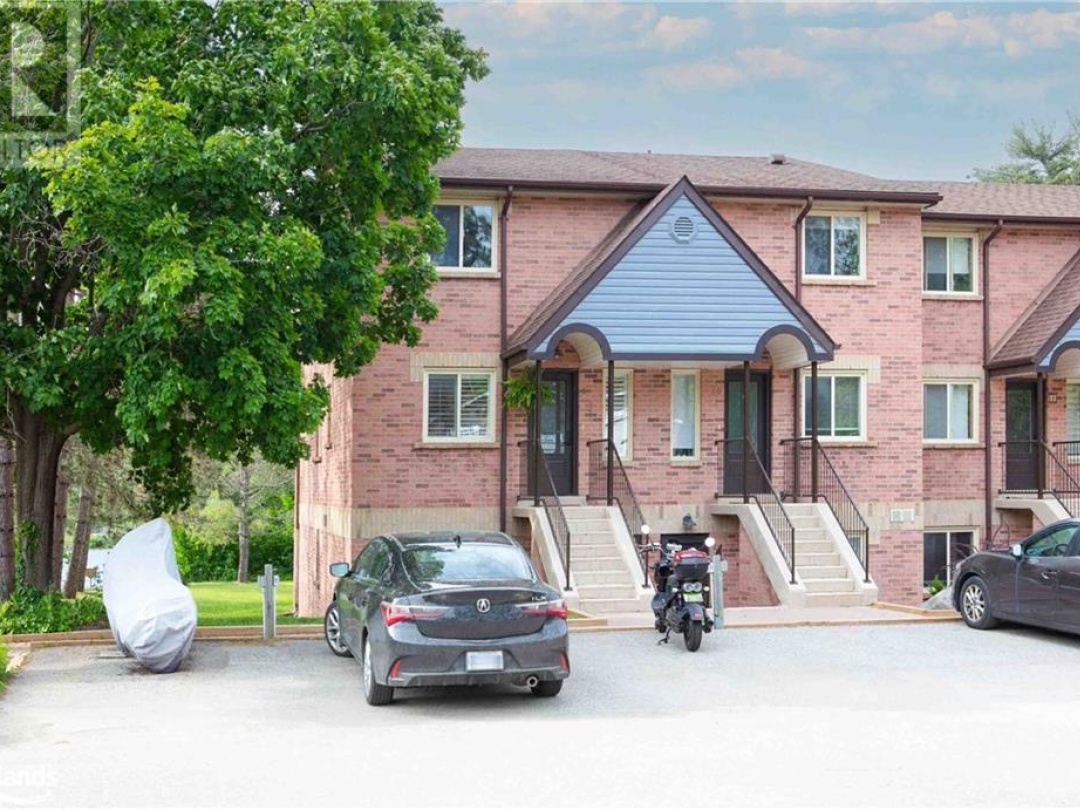 142 Ecclestone Drive Unit# 9, Bracebridge