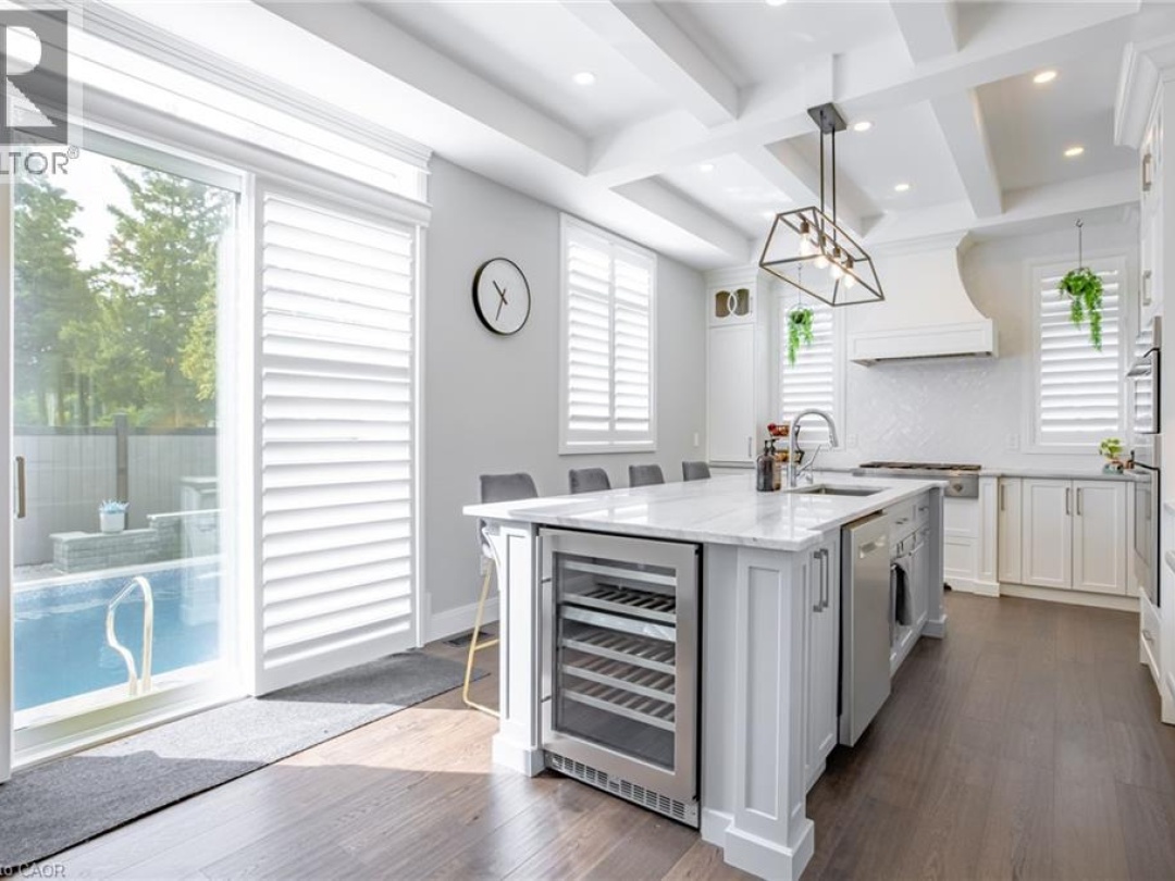 4 LOCKMAN Drive, Ancaster