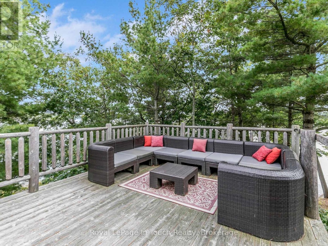 8 B686 DERBYSHIRE, Georgian Bay