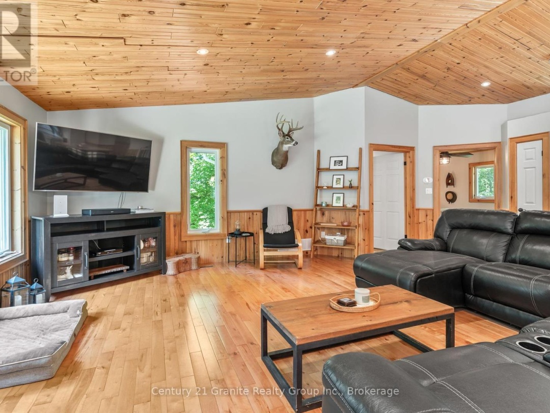 1012 REDNER ROAD, 