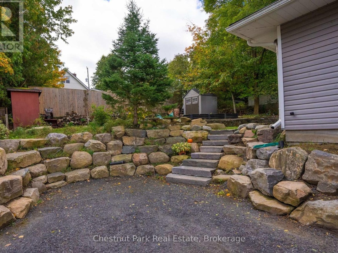 3 CORA STREET E, Huntsville (Chaffey)