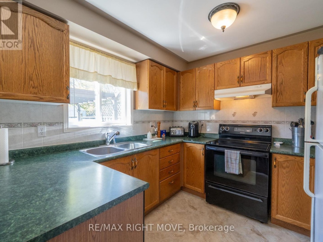 147 JULIA CRESCENT, 