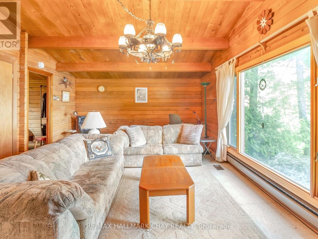 1070 CHAIKOF ROAD, Reay Lake