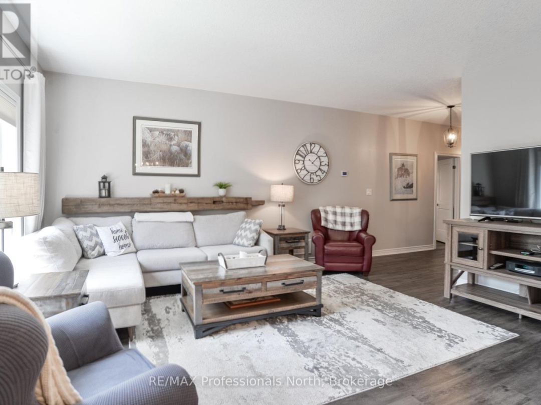 19 SELKIRK DRIVE, Huntsville (Chaffey)