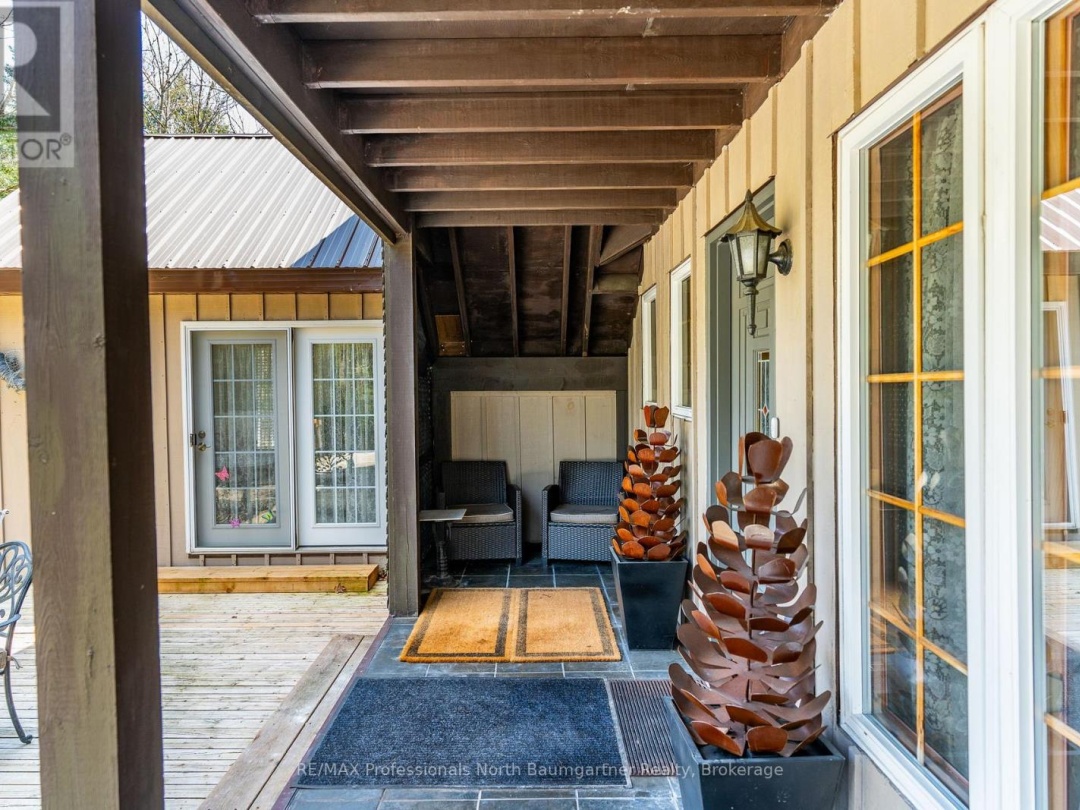1065 CLOVERLEAF ROAD, Kennisis River