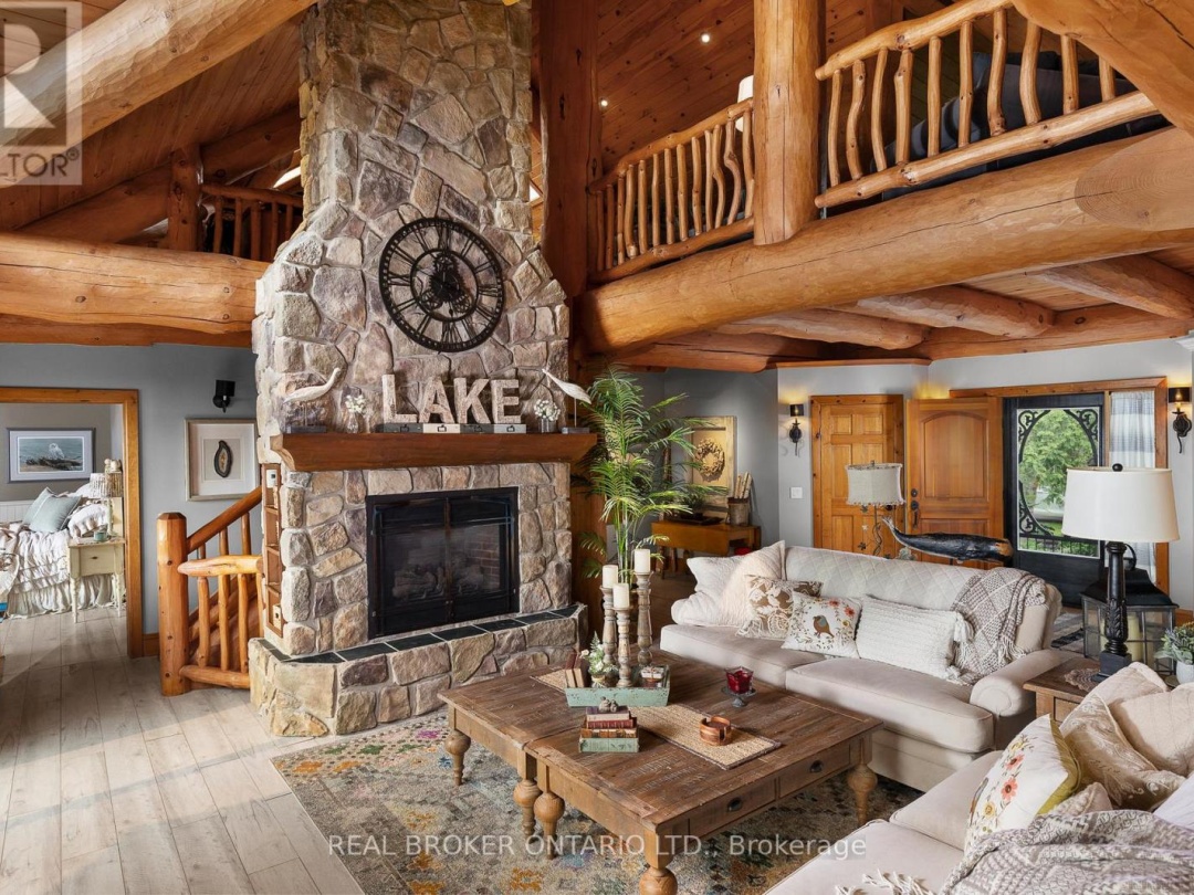 99 CREIGHTON STREET, Lake Simcoe