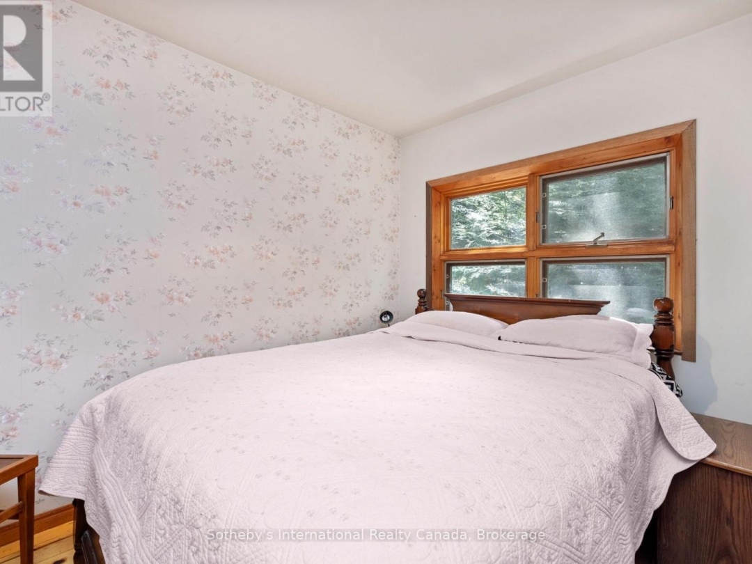 71 B717 ISLAND, Georgian Bay