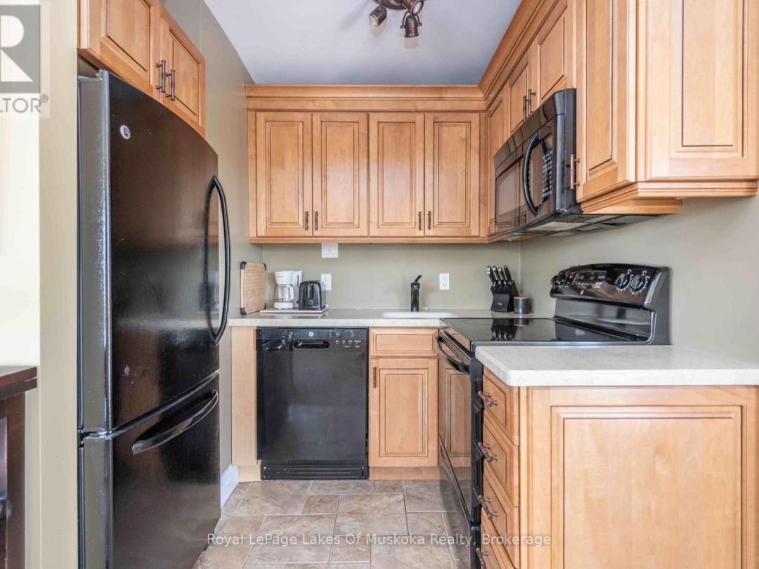 301 - 29 TENNISVIEW DRIVE, 
