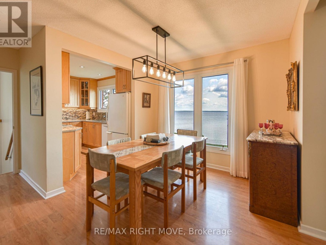 905 WOODLAND DRIVE, 