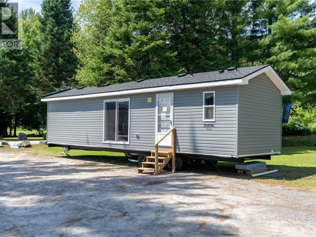 85 HUTCHINSON BEACH Road Unit# B56, Deer Lake