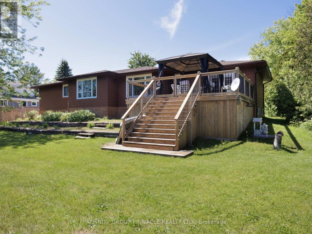 50 North Bayou Road, Sturgeon Lake