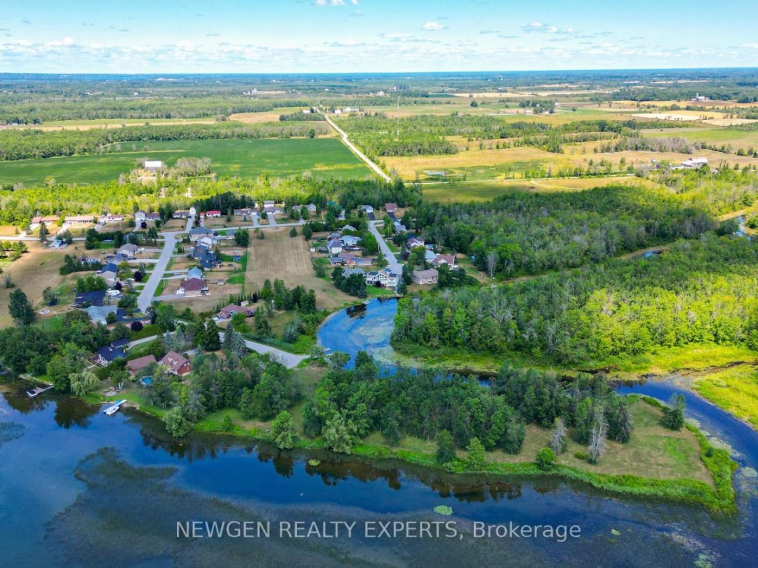 22 CHURCHLEA MEWS, Orillia