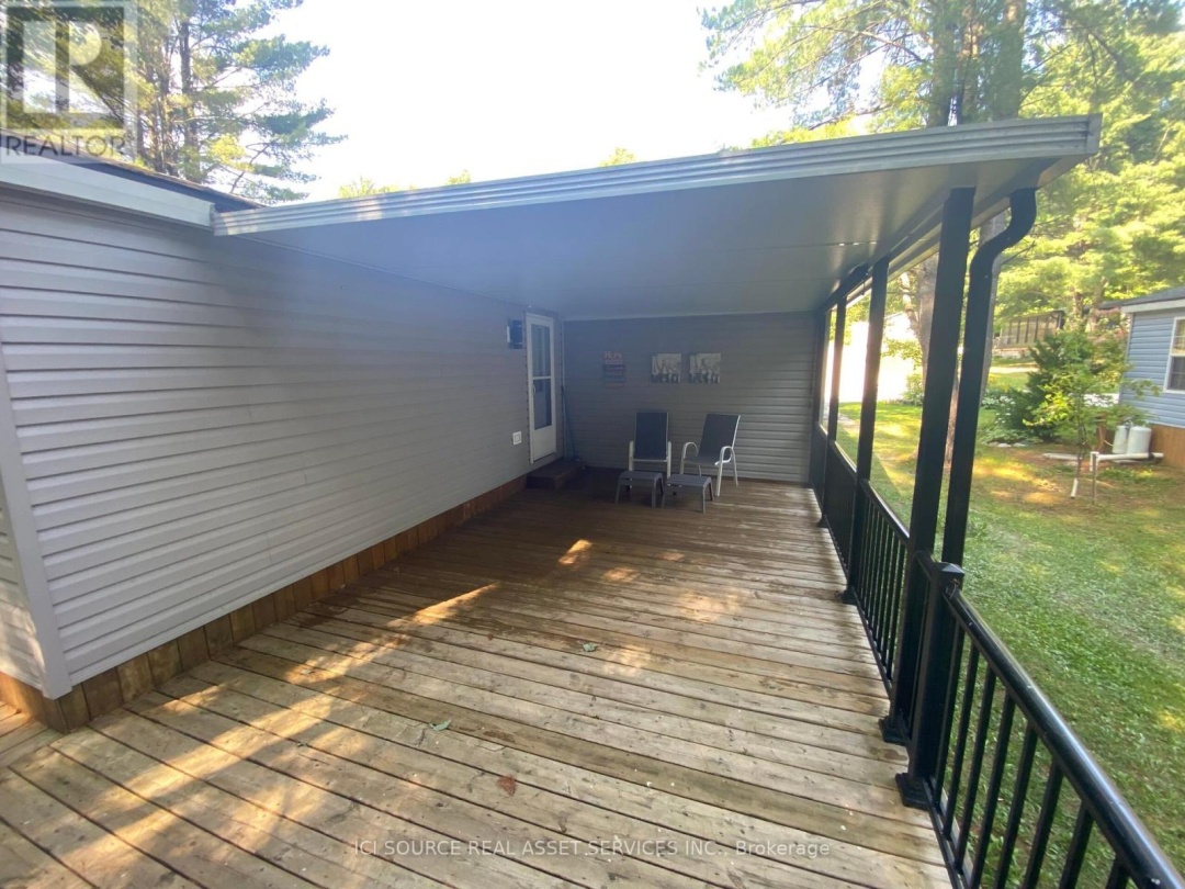 103 1082 Shamrock Marina Road, Gravenhurst