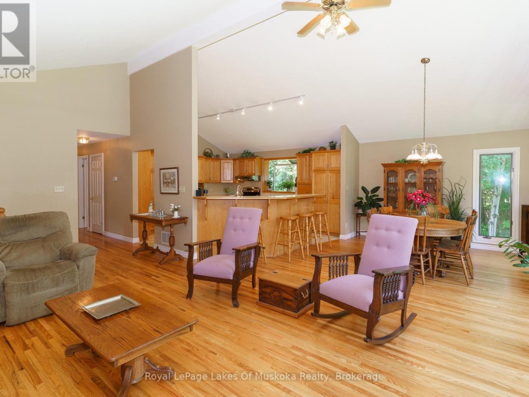 1020 AMELIA CRESCENT, Gravenhurst (Morrison)