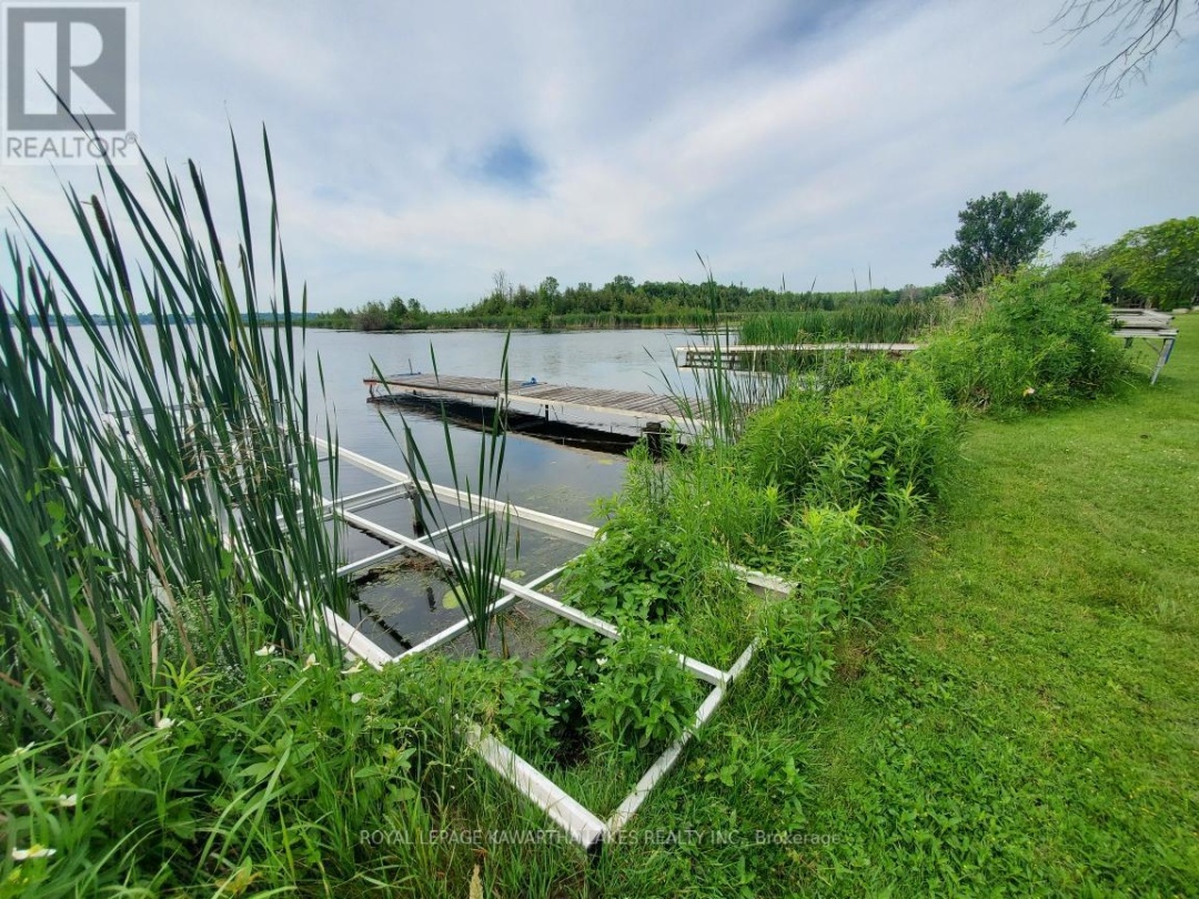 85 THOMAS DRIVE, Sturgeon Lake