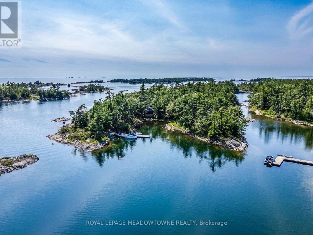 1 GB466 ISLAND AKA TOWER ISLAND, Georgian Bay