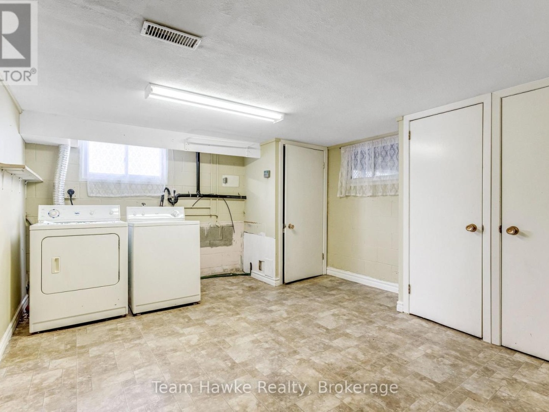 264 KINGFISHER AVENUE, 