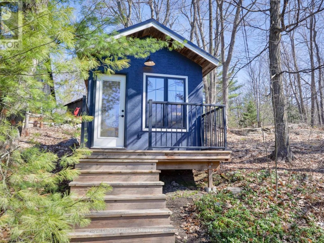 3258 LOON LANE, Gloucester Pool