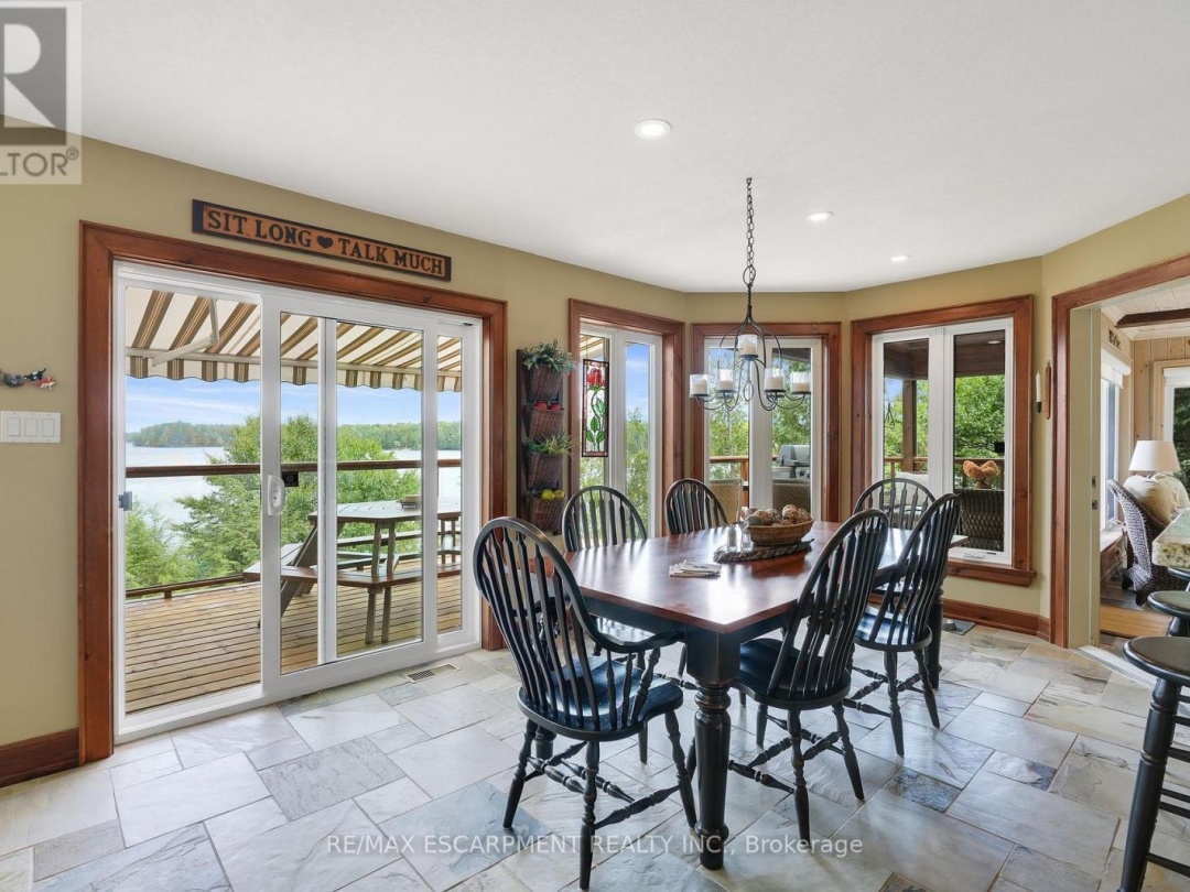 36 MANITOUWABING ESTATES ROAD, Manitouwabing Lake
