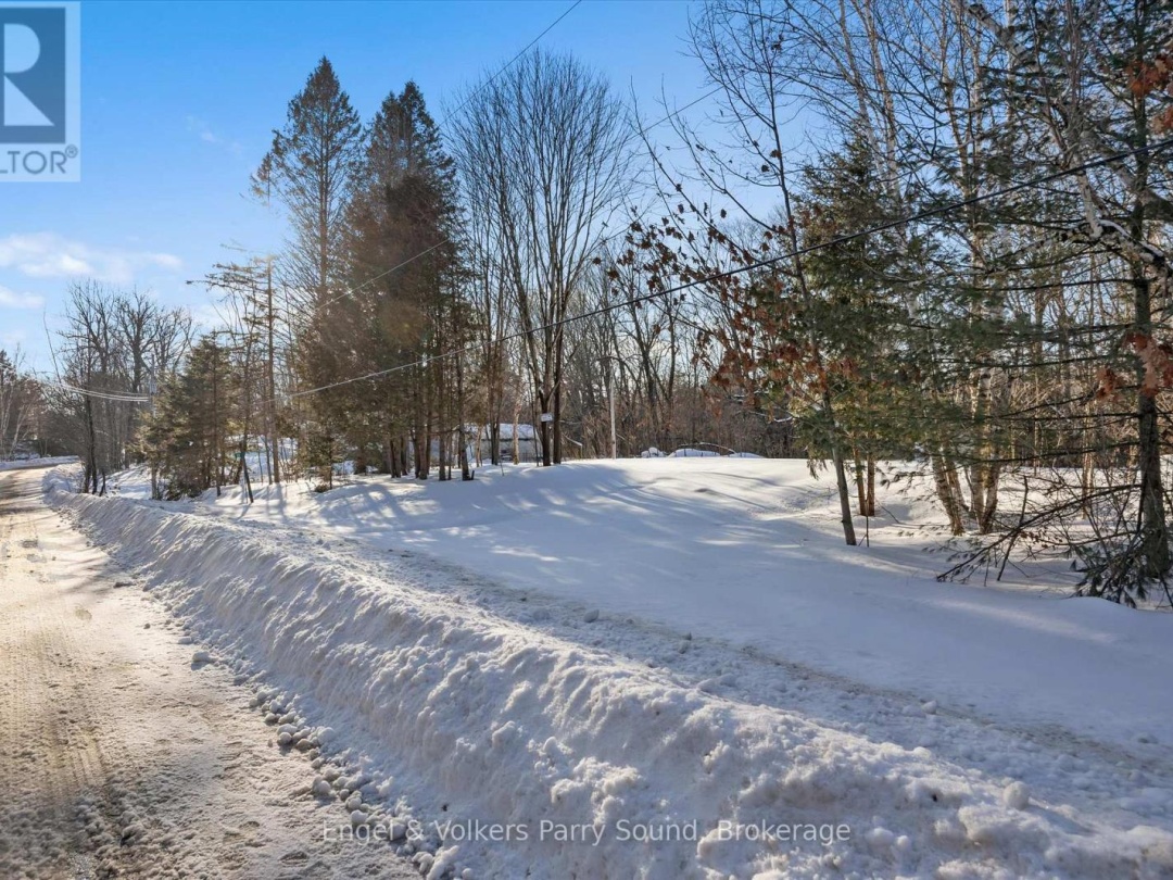40 MILLER DRIVE, McDougall