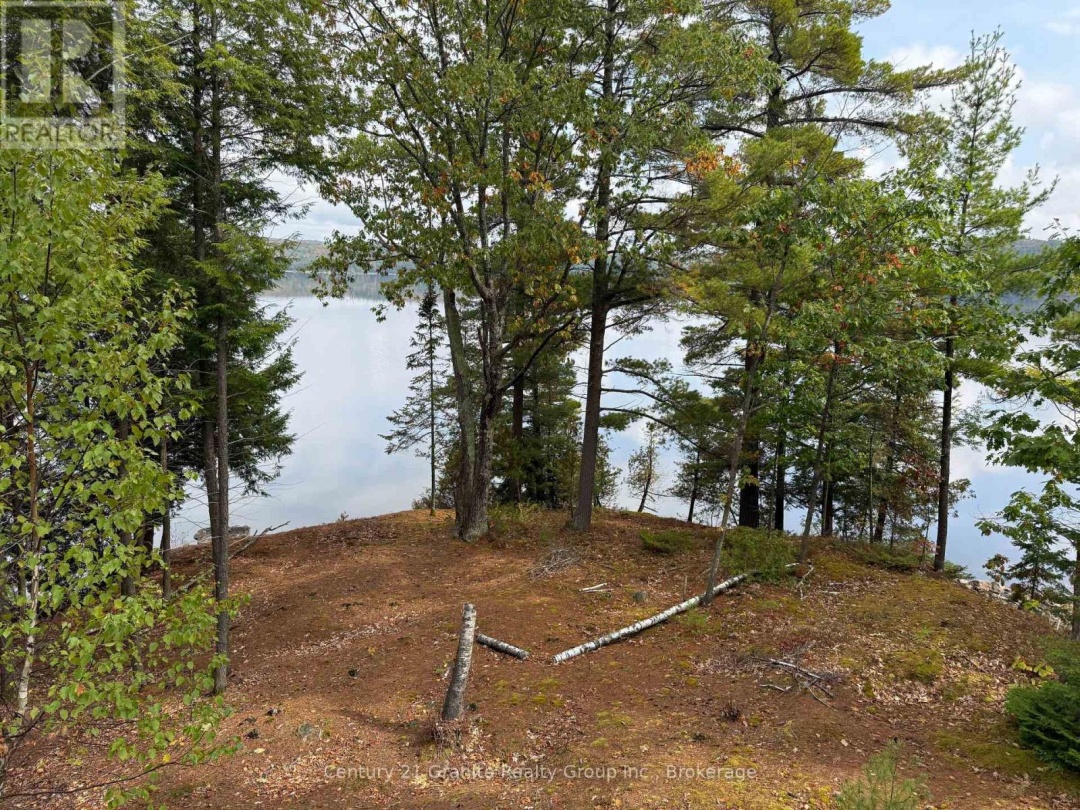 1773 BLUE HERON ROAD, Redstone Lake