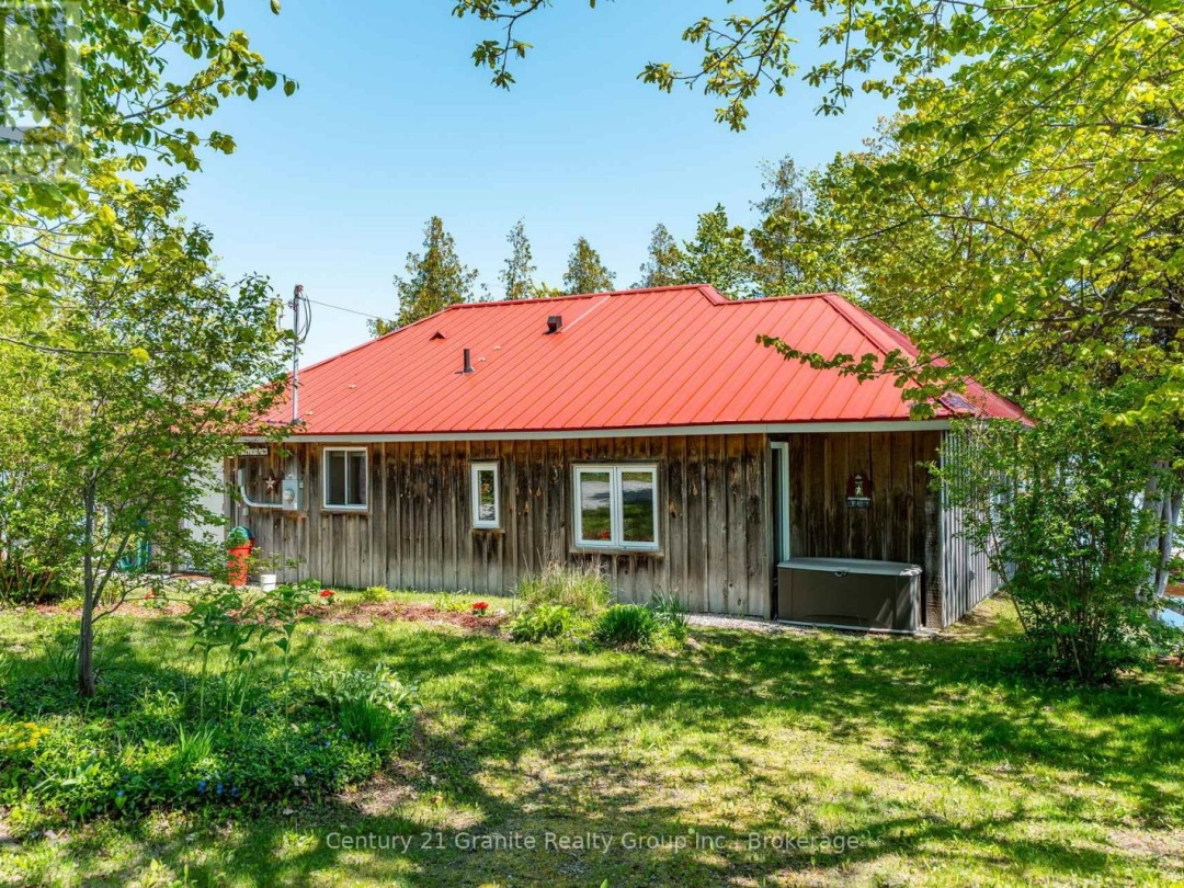 359 AVERY POINT ROAD, Dalrymple Lake