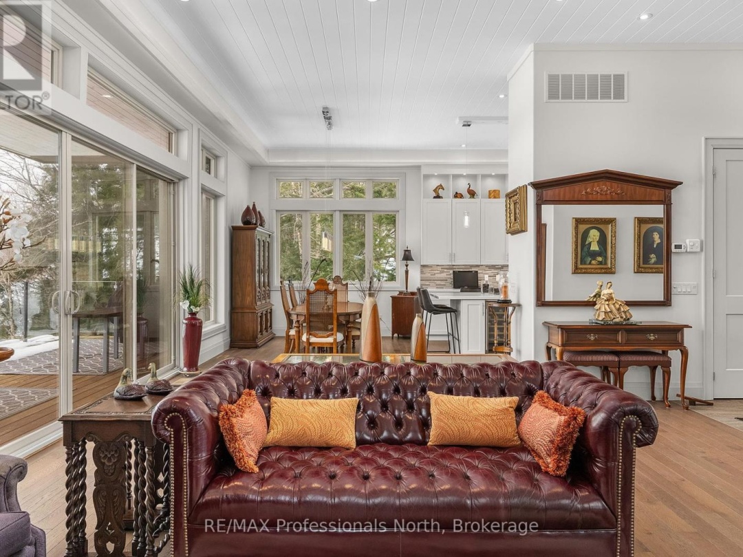 41 CLUBHOUSE DRIVE, 